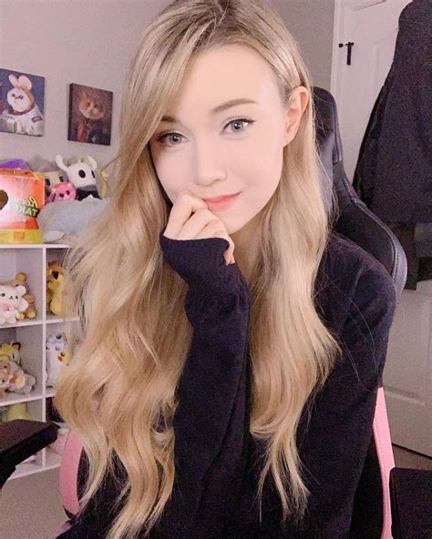 gamerblonde of|thegamerblonde 